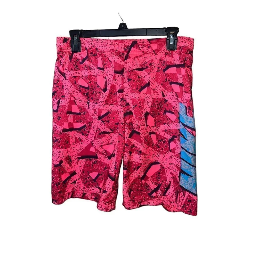 Nike young men’s swim trunks size medium‎